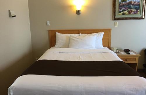 Drayton Valley Hotel | West Country Inn