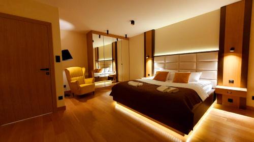 Klaudyn Villa | West Guest House