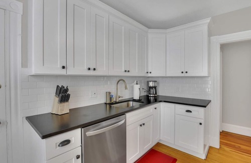 West Hartford Apartment | West Hartford Center: Charming New England Apt
