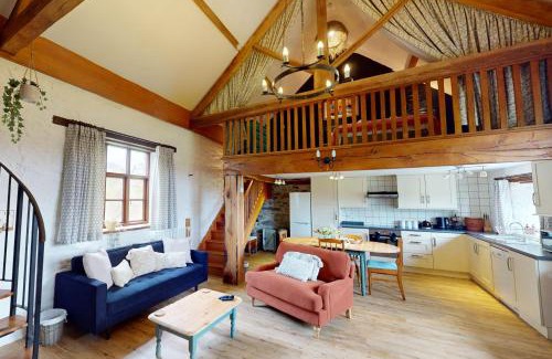 Hawkridge House | West Hollowcombe Farm Cottages - full site