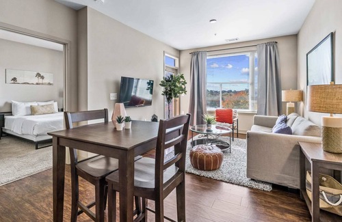 Downtown Decatur Apartment | West Home: New Apt in Decatur Square