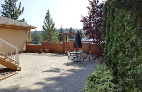 Shannon Lake Villa | West Kelowna Beauty!