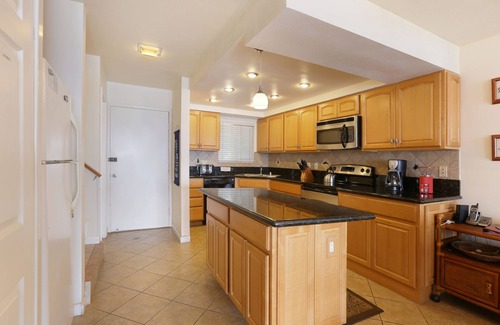 Honokowai Condo | West Maui Beachfront Luxury Condo 30 Steps From The Ocean!