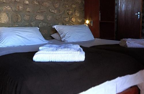 Witvlei Cabin | West Nest Lodge