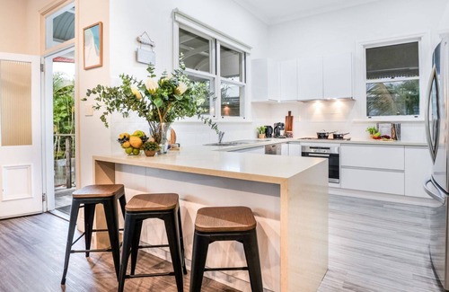 Agnes Water House | WESTACOMBE - boat parking plus amazing pool, pet friendly
