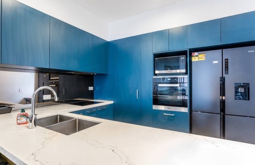 West End House | Westend high-end 3 bedroom Townhouse Next to River