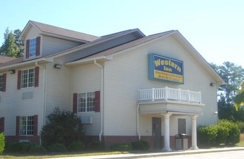 Hampton Hotel | Western Inn & Suites Hampton