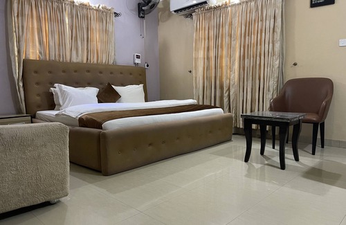 Ede Hotel | Western Sun International Hotel & Events Centre