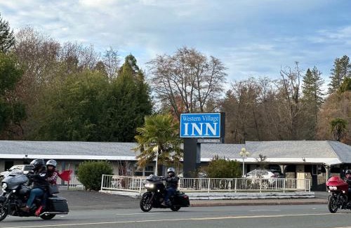 Willits Hotel | Western Village Inn-NEWLY RENOVATED