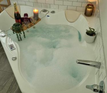Hari Hari Bed & Breakfast | Westholm Lodge