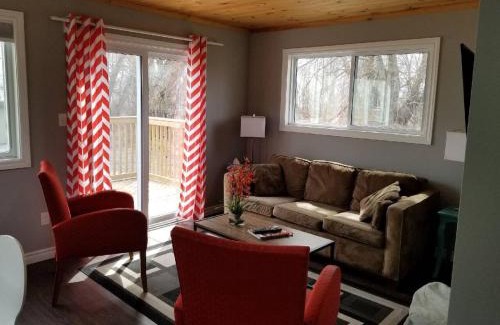 Bloomfield House | Westlake Cottage - Wellington Lodge