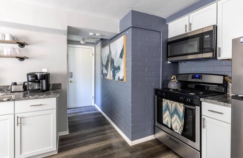 Westlake Apartment | Westlake Cozy Apartment