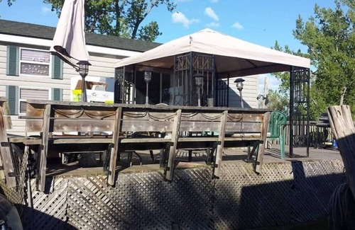 Picton Cabin | Westlake Dunes View Beach-FREE Pontoon Boat Rental