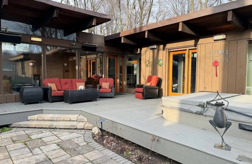 Westlake House | Westlake Oasis: Luxurious home with a private hot tub