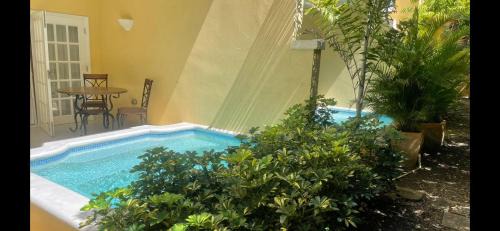 Fitts Village Villa | Westland villa's
