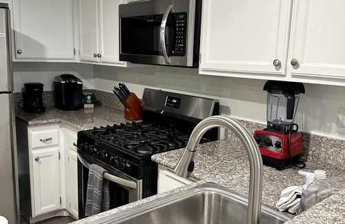 Beverly Hills Apartment | Westwood 2 bedroom near UCLA