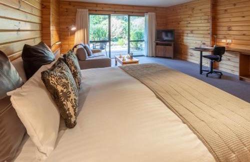 Franz Josef Glacier Cabin | Westwood Lodge