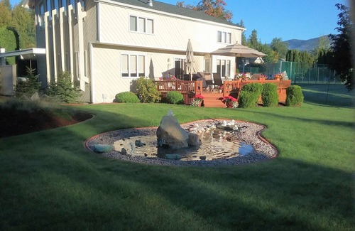 Sandpoint Apartment | Westwood Luxurious Living ~ 1 Bedroom Apartment ~ Lovely!