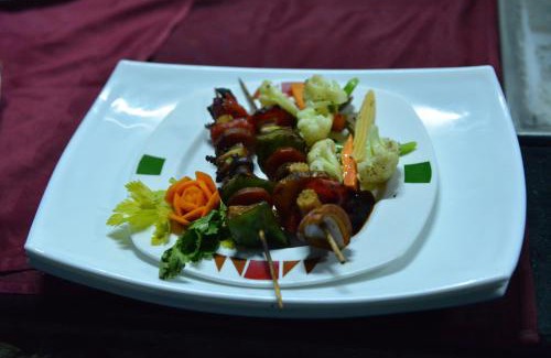 Moolakadai Hotel | Westwood Riverside