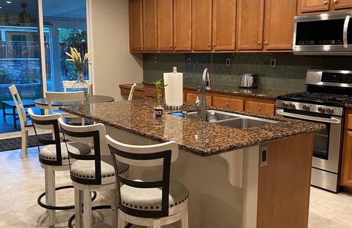 Sun City House | WH-Spacious Fully Furnished Home