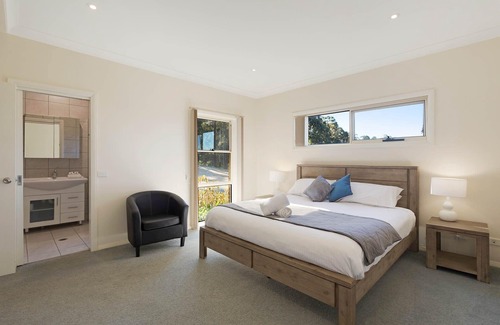 Eden Cabin | Whale Cove - 2 bedroom