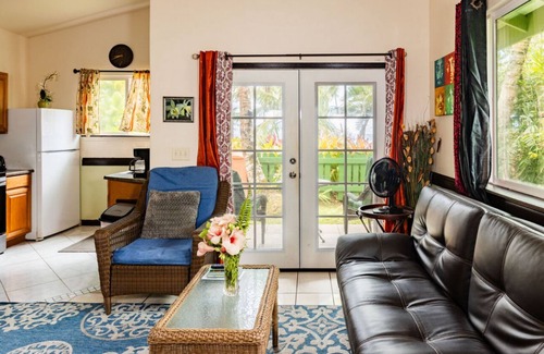 Kehena Beach Estates Cottage | Whale House w/AC @ Kehena Beach, Hawaii (Oceanfront)
