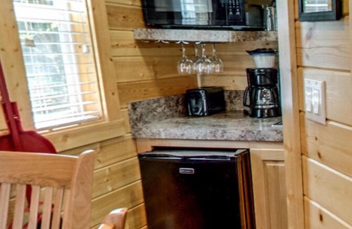South Beach Cabin | Whaler's Rest RV & Camping Resort