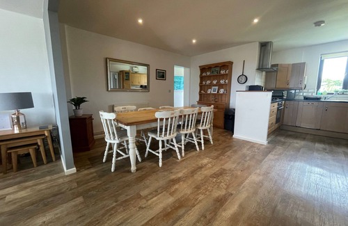Helston House | Wheal Frances - a lodge that sleeps 8 guests in 4 bedrooms