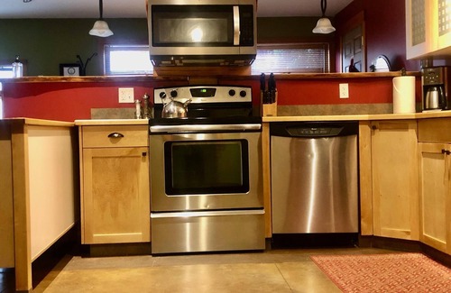 Nelson Apartment | Wheelchair Accessible 2 BR Downtown Suite: Urban Comfort- Pet-Friendly.