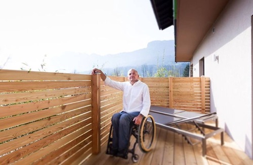 Sankt Lorenz Cottage | Wheelchair-accessible garden suite with terrace - Landgasthof Hotel Aichingerwirt * superior