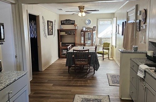 Amarillo House | Wheeler Country Vibe Home- Fairgrounds 1.6 miles - Downtown 3.3 miles