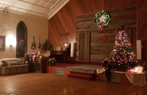 Beaver City House | Where family & friends gather