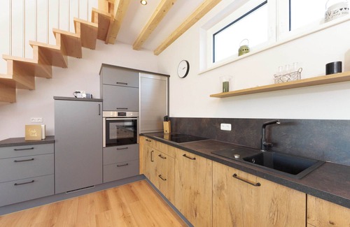 Wolfsegg House | Where the cow, fox and hare say goodnight?