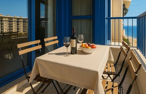 Alboraya Apartment | Where time stands still by the sea