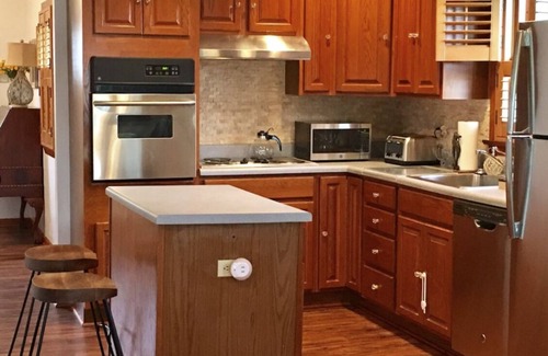 Livingston House | Whippoorwill Cottage - Dock, Fire Pit, Boat Launch, Spectacular Views