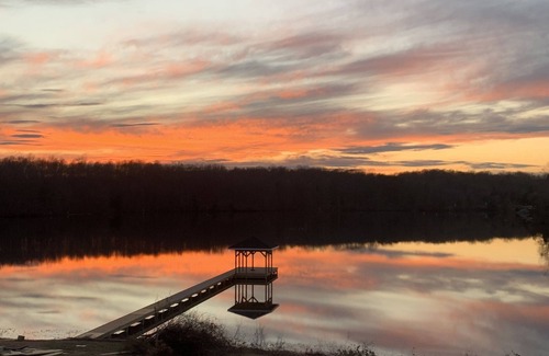 Livingston House | Whippoorwill Cottage - Dock, Fire Pit, Boat Launch, Spectacular Views