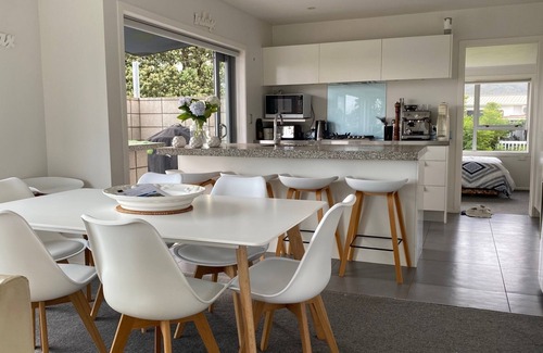 Whiritoa House | Whiritoa Beach House - heaven in the Coromandel Peninsula, for you and your dog.