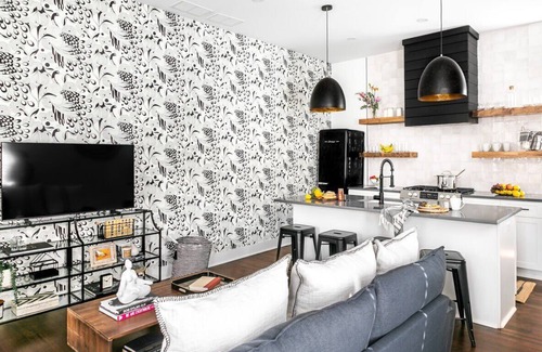 Reynoldstown Apartment | Whiskey Neat by Minty Living