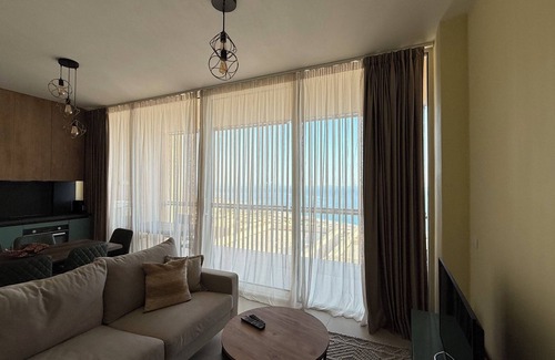 Jala House | Whisky Green Coast Hotel & Apartments