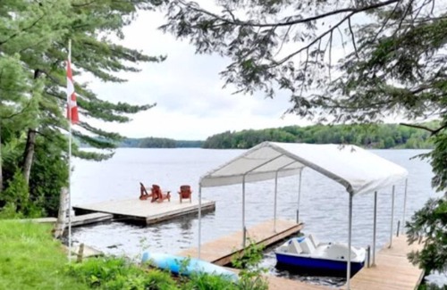 Trent Lakes Cottage | Whispering Pines