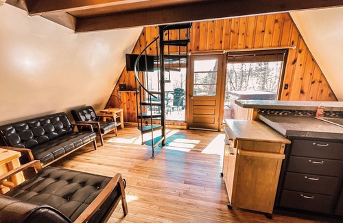 Rockbridge Cabin | Whispering Waters A-frame (Hocking Hills Area)
