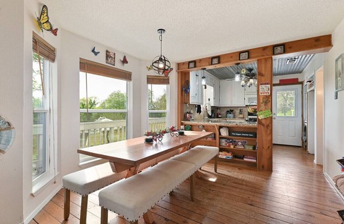 Smithville House | Whispering Winds~ Kayaking, Tubing, Fishing and Fun!