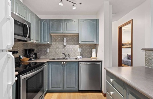Village North Condo | Whistler - Stoney Creek - Sunpath - SP23