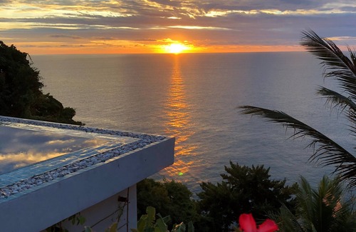 Baan Tai Villa | White Azure Villa 2