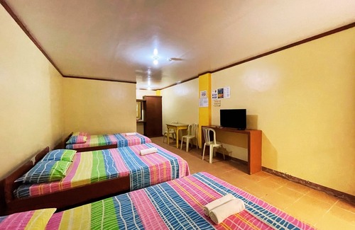 Puerto Galera Hotel | White Beach Hotel Puerto Galera powered by Cocotel