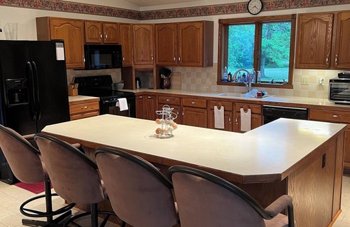 North Canton Other | White Birch Getaway is a perfect place to gather with family and friends!