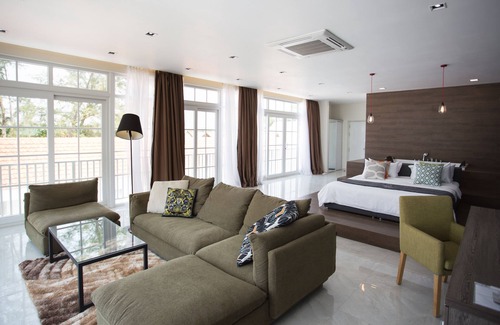 Mittakpheap Hotel | White Boutique Hotel & Residences