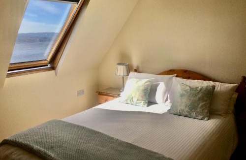 Inverness House | White Cottage B&B