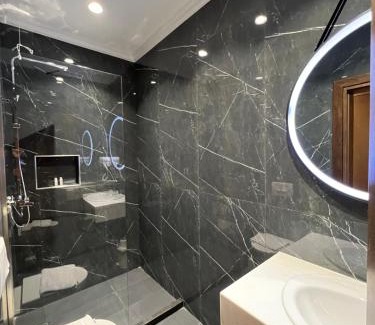 Kamez Hotel | WHITE CROWN HOTEL