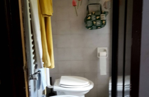 Rezzoaglio House | White Dragon Guest House